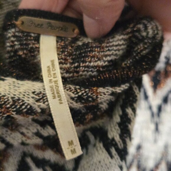 Free People Cozy Cabin Bodycon Sweater Dress Metallic Detail Low Back Size M - Picture 6 of 7